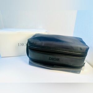 Christian Dior Men's Generic Black and Blue Toiletry Bag